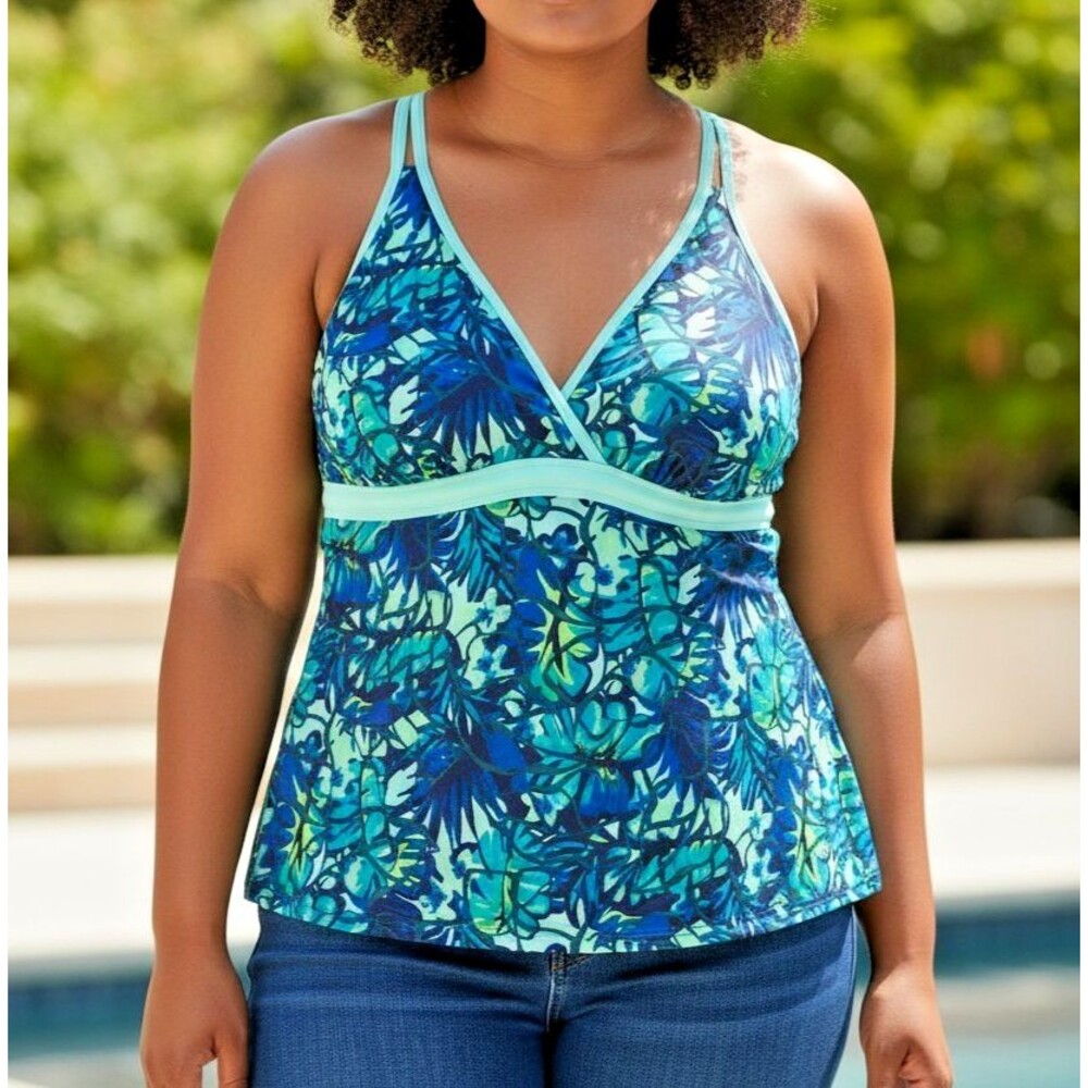 L.L. Bean Women’s Swim Tankini Top Size 14 Regular Blue Tropical Print Shelf Bra